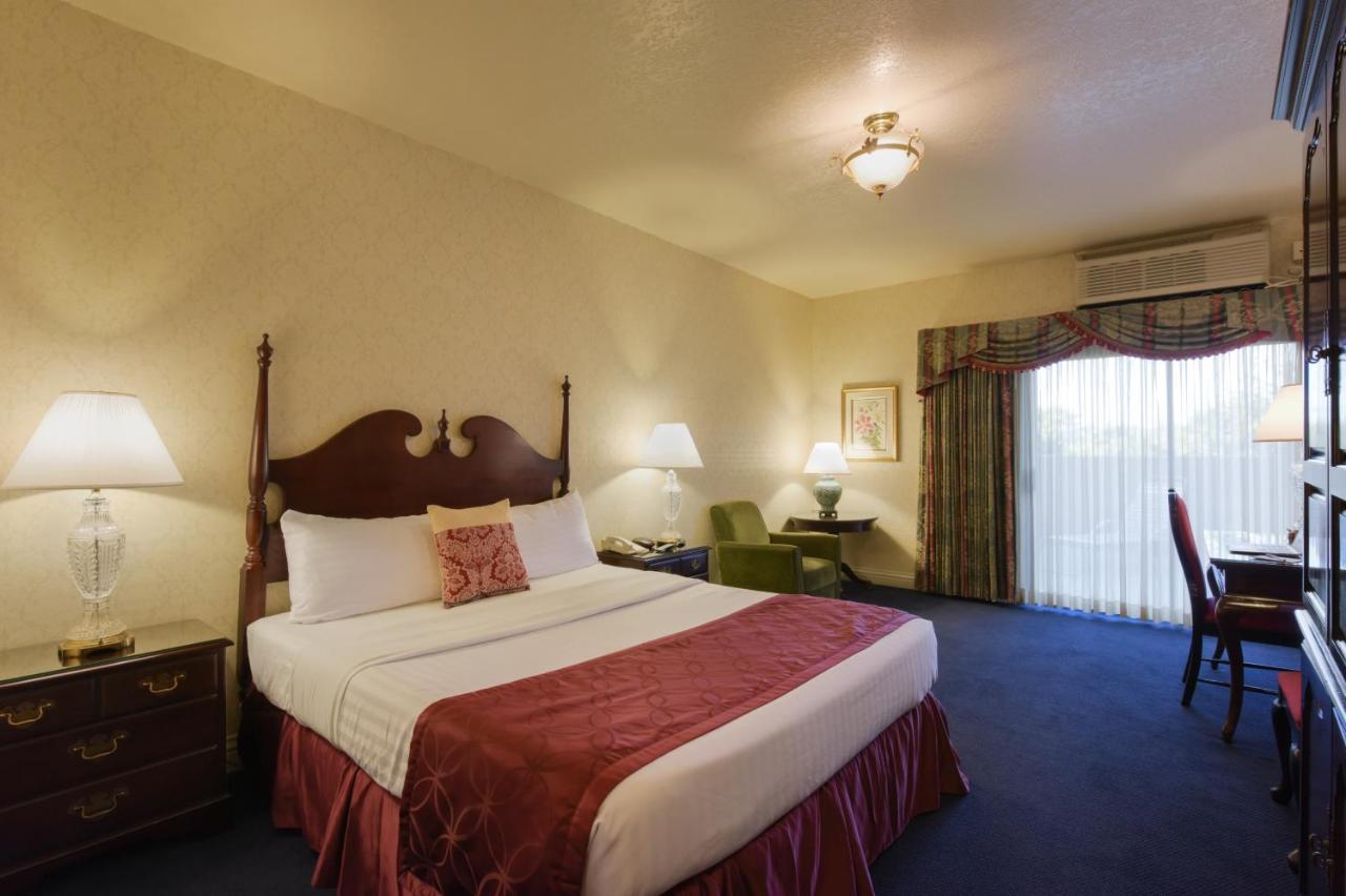 Carlyle Hotel Campbell Ngoại thất bức ảnh
