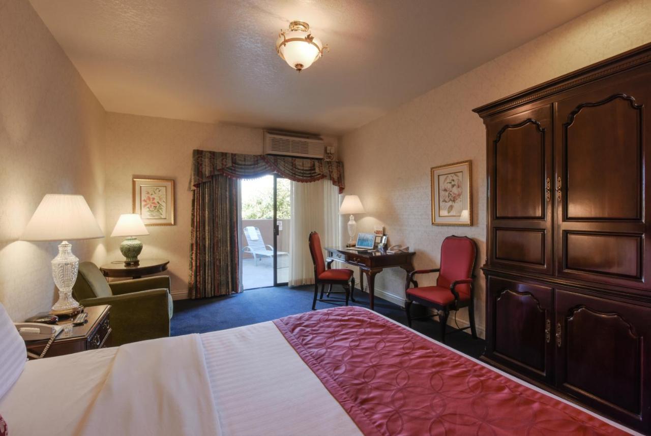 Carlyle Hotel Campbell Ngoại thất bức ảnh